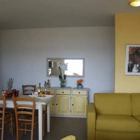 Sole Apartment *