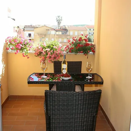 Apartment Sole
